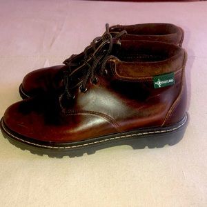 Eastland leather Lace up boot 9M